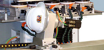 Motorized pieces holders